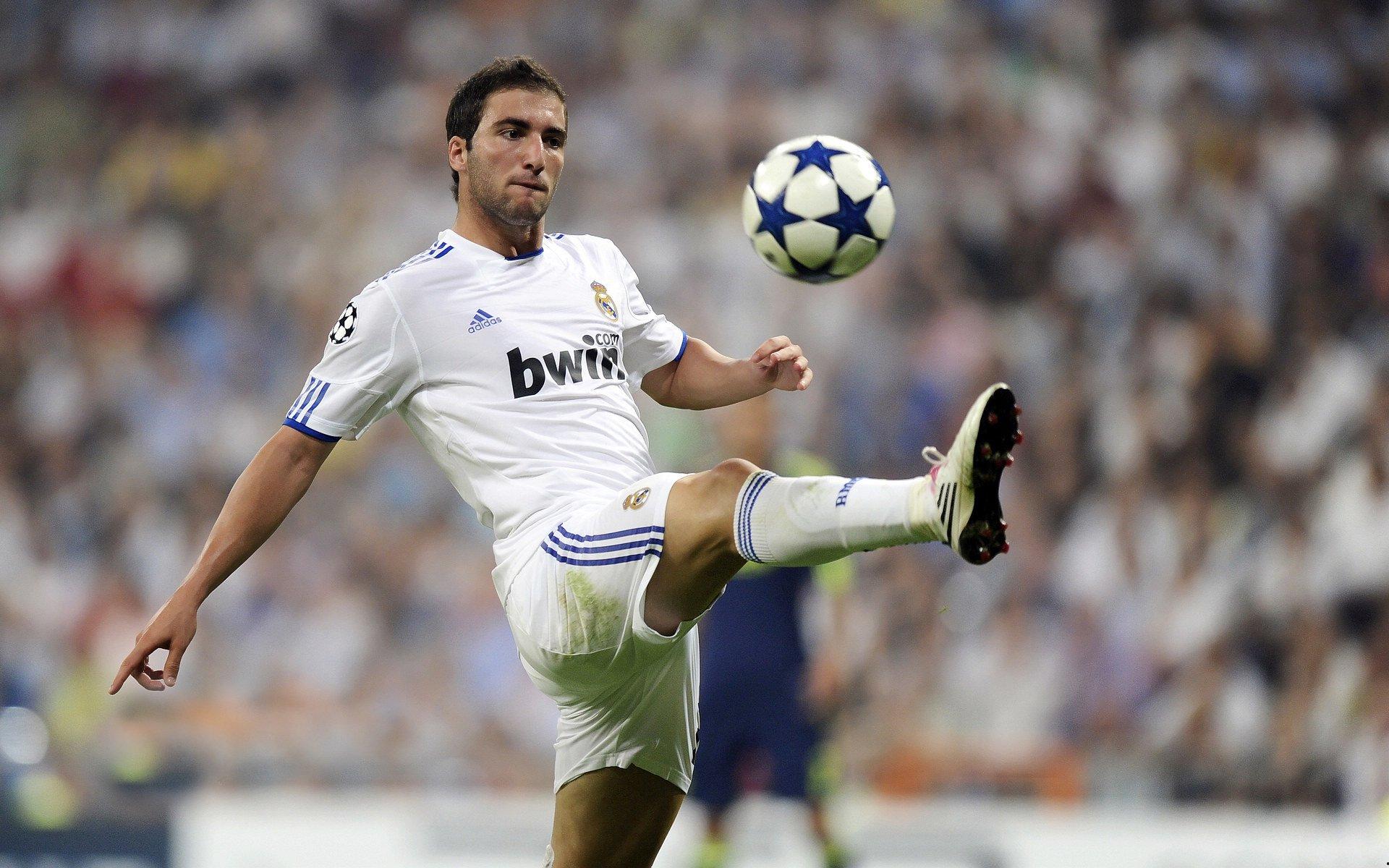 亚冠联赛激战正酣 中超球队展现强劲竞争力