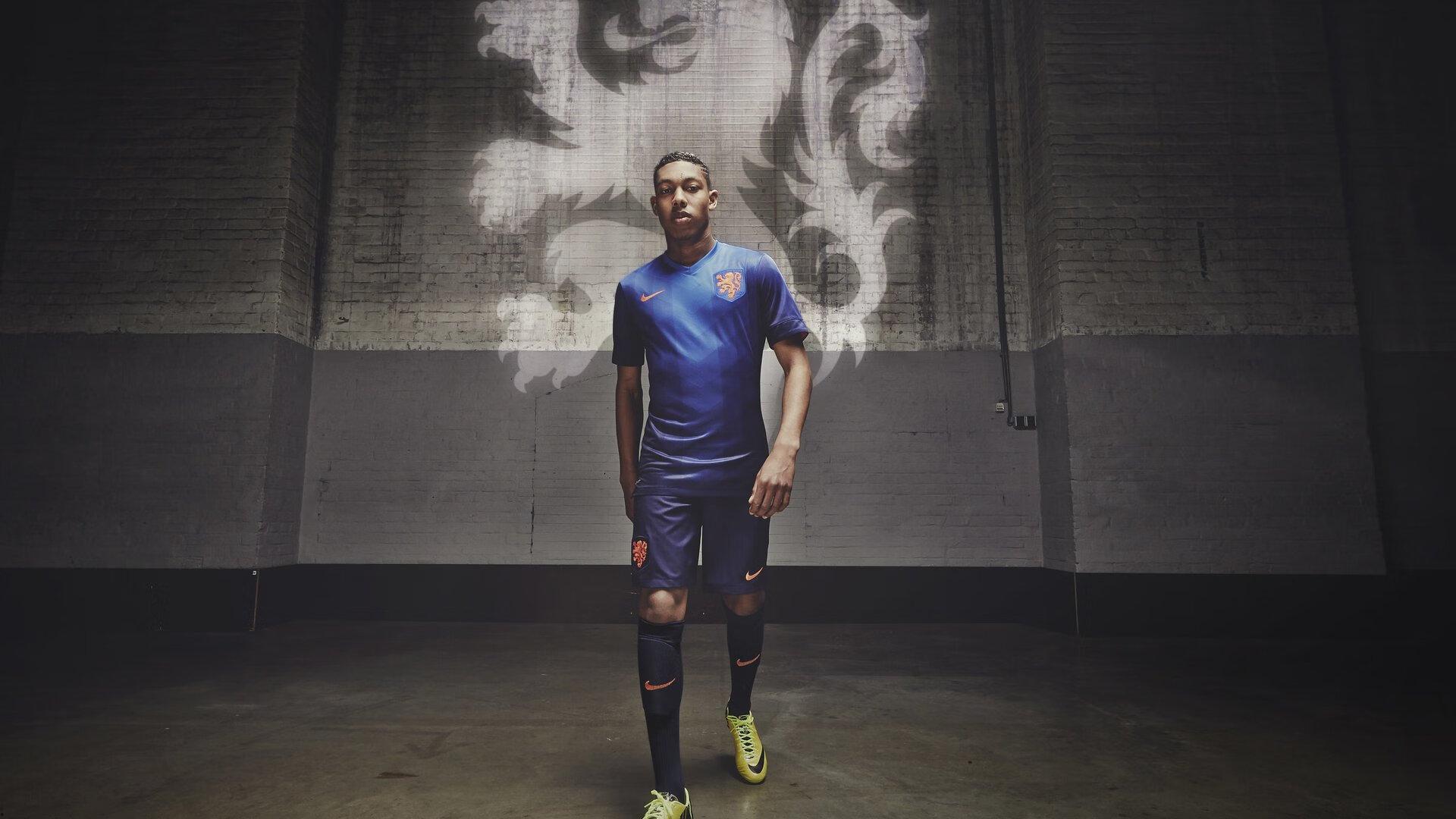 姆巴佩梅开二度助巴黎圣日耳曼登顶法甲积分榜