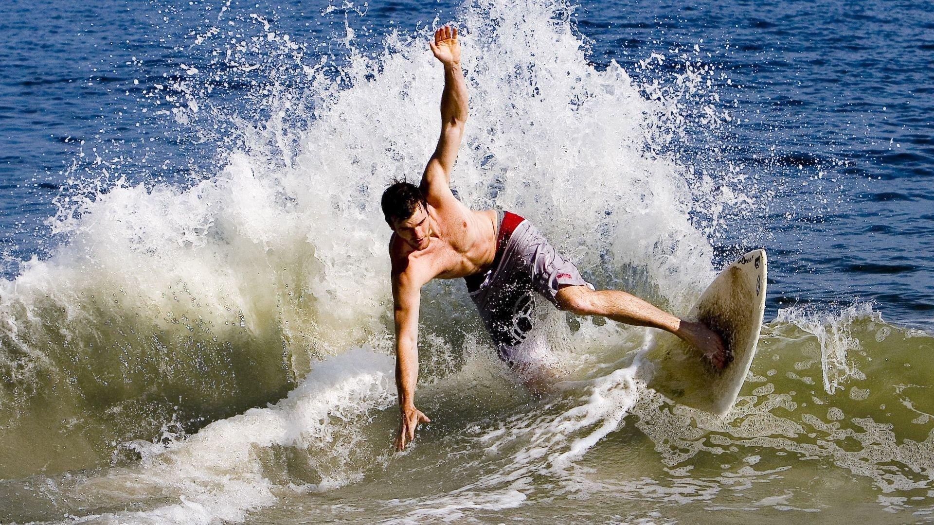 纳达尔强势回归红土赛场 直落两盘晋级马德里公开赛次轮