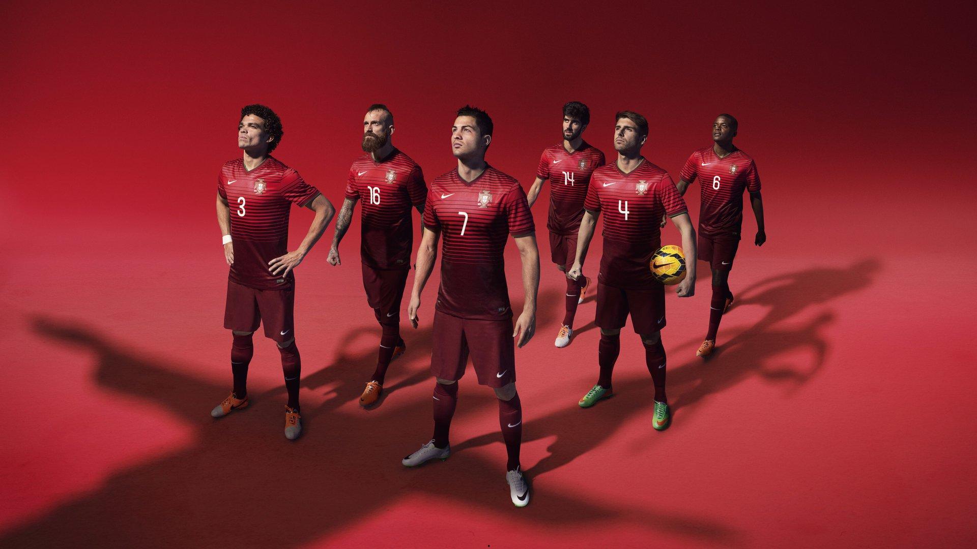 欧冠八强战火重燃,豪门对决引爆全球瞩目